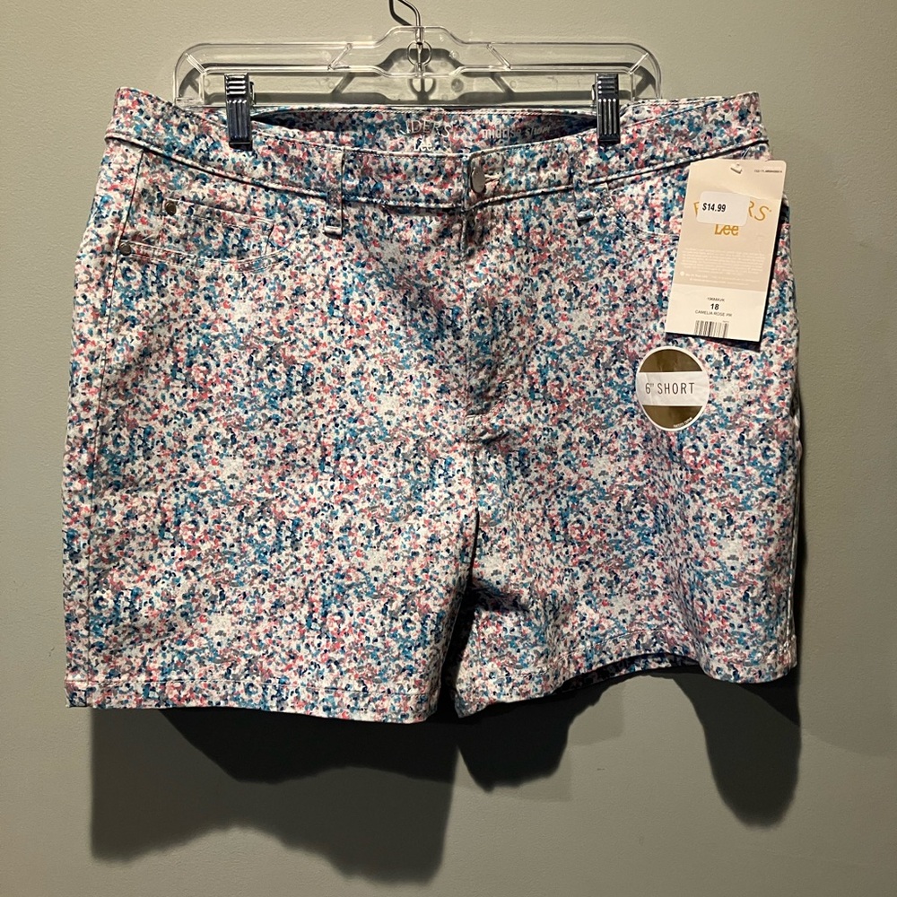 Riders by Lee Women's Multicolor Shorts- 6 inch inseam